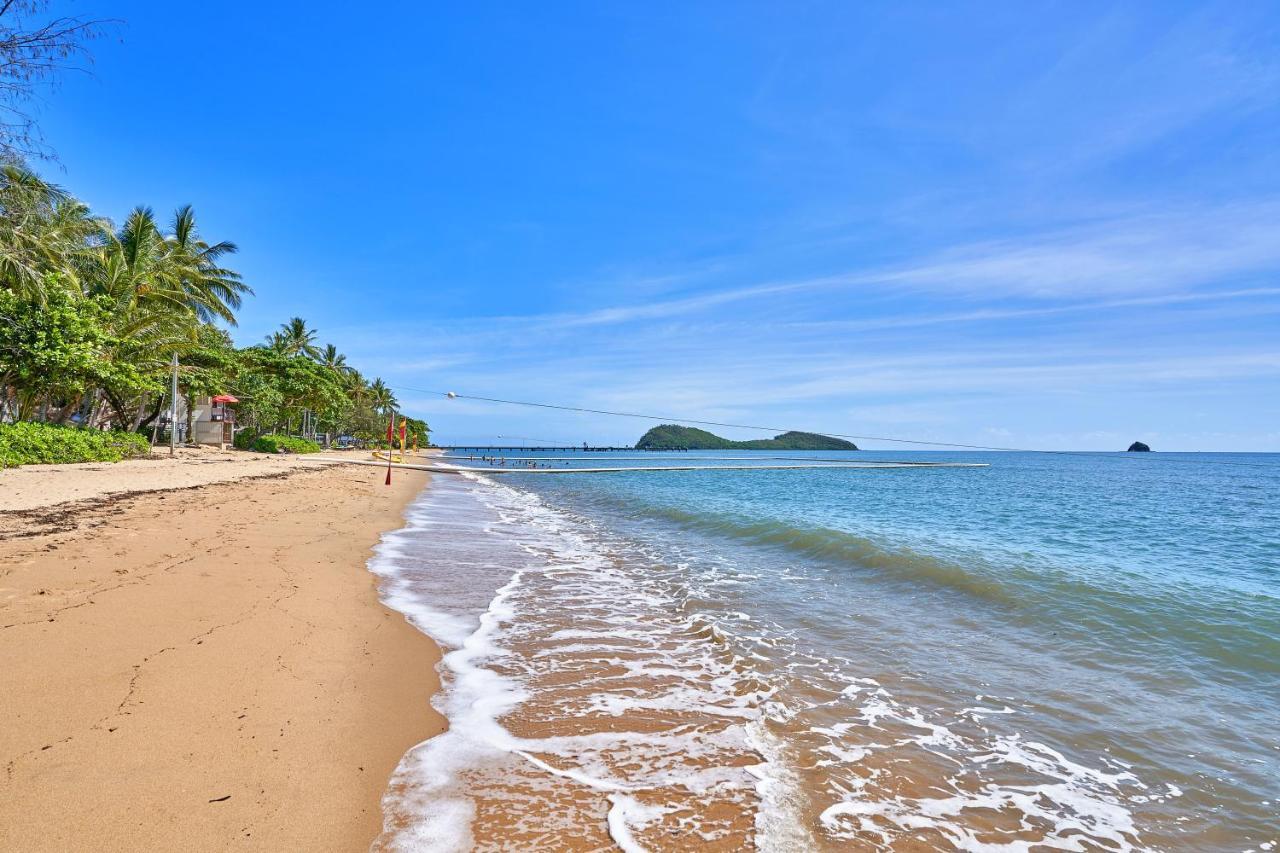 Beach Club Private Apartments Palm Cove Kültér fotó